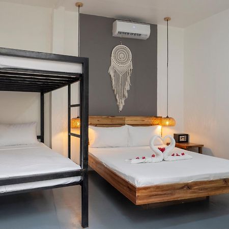 Sip Sunset Hostel And Lounge El Nido Eksteriør bilde