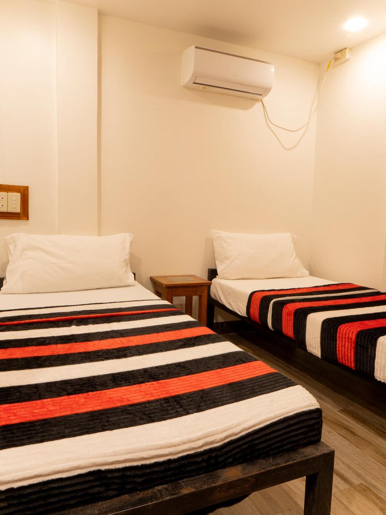 Sip Sunset Hostel And Lounge El Nido Eksteriør bilde